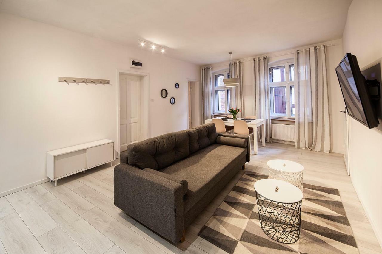 Apartamenty Torunskie Pod Krzywa Wieza Extérieur photo