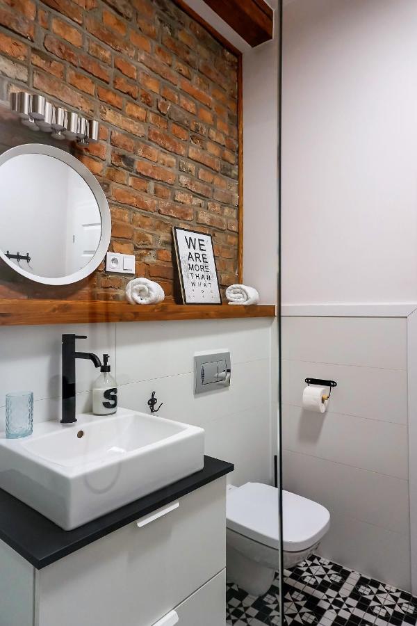 Apartamenty Torunskie Pod Krzywa Wieza Extérieur photo